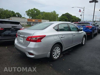 2019 Nissan Sentra SV – miniatura 3