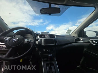 2019 Nissan Sentra SV – miniatura 11