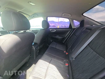 2019 Nissan Sentra SV – miniatura 13