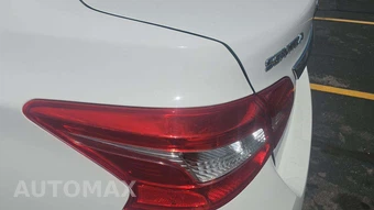 2019 Nissan Sentra SV – miniatura 34