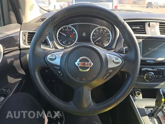 2019 Nissan Sentra SV - miniatura 10
