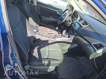 2019 Nissan Sentra SV - miniatura 8