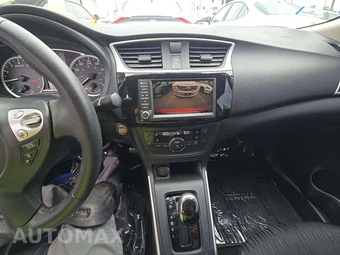 2019 Nissan Sentra SV – miniatura 10