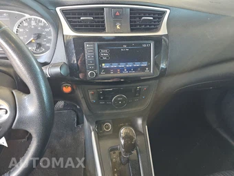 2019 Nissan Sentra SV – miniatura 11