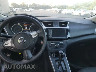 2019 Nissan Sentra SV – miniatura 11