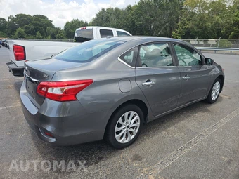 2019 Nissan Sentra SV – miniatura 4