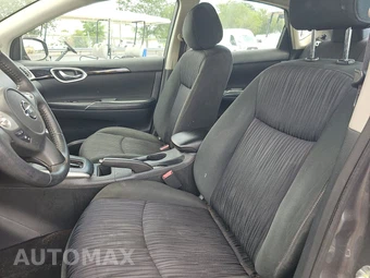 2019 Nissan Sentra SV – miniatura 7