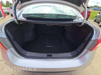 2019 Nissan Sentra SV – miniatura 11