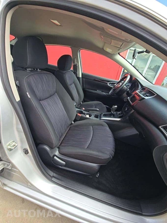 2019 Nissan Sentra SV – miniatura 15