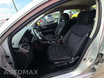 2019 Nissan Sentra SV – miniatura 3