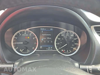 2019 Nissan Sentra SV – miniatura 6