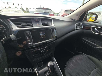 2019 Nissan Sentra SV – miniatura 7