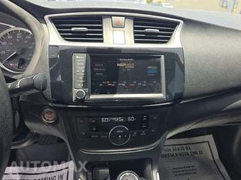 2019 Nissan Sentra SV - miniatura 11