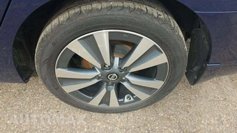 2019 Nissan Sentra SV – miniatura 38