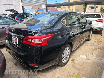 2019 Nissan Sentra SV – miniatura 3