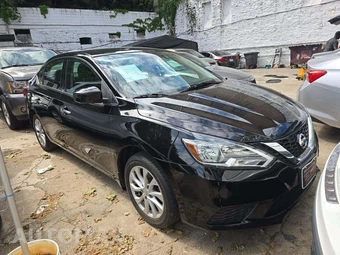 2019 Nissan Sentra SV – miniatura 4