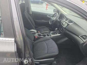 2019 Nissan Sentra SV – miniatura 8