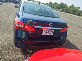 2019 Nissan Sentra SV - miniatura 5
