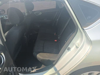 2019 Nissan Sentra SV – miniatura 13