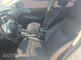 2019 Nissan Sentra SV – miniatura 7