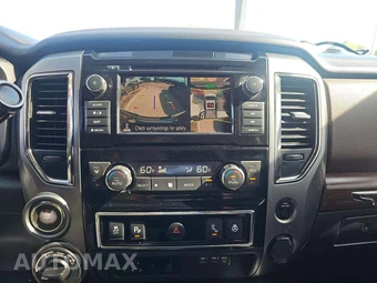 2019 Nissan TITAN Platinum Reserve Crew Cab Short Bed - miniatura 10