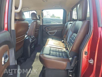 2019 Nissan TITAN Platinum Reserve Crew Cab Short Bed - miniatura 13