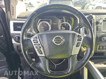 2019 Nissan TITAN PRO-4X Crew Cab Short Bed - miniatura 10
