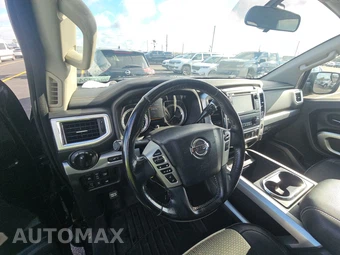 2019 Nissan TITAN PRO-4X Crew Cab Short Bed - miniatura 11