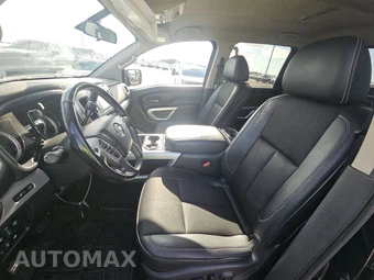 2019 Nissan TITAN PRO-4X Crew Cab Short Bed - miniatura 7