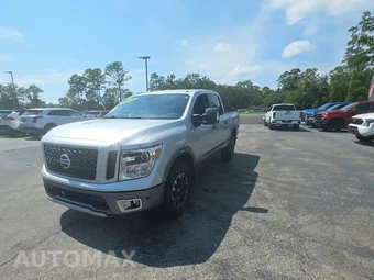 2019 Nissan TITAN PRO-4X Crew Cab Short Bed
