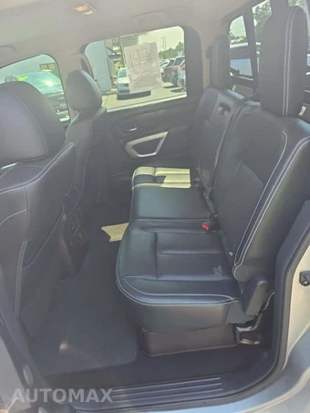 2019 Nissan TITAN PRO-4X Crew Cab Short Bed - miniatura 10