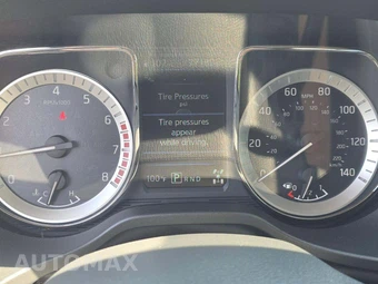 2019 Nissan TITAN PRO-4X Crew Cab Short Bed - miniatura 6