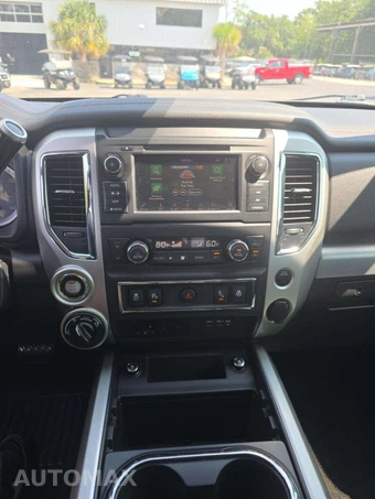 2019 Nissan TITAN PRO-4X Crew Cab Short Bed - miniatura 7