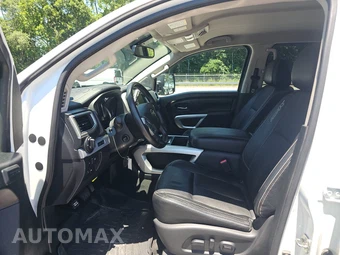 2019 Nissan TITAN PRO-4X Crew Cab Short Bed - miniatura 7