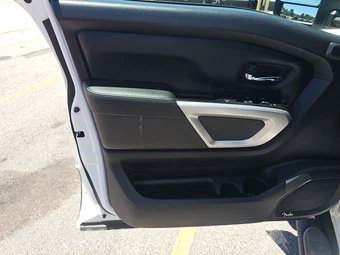 2019 Nissan TITAN PRO-4X Crew Cab Short Bed - miniatura 9