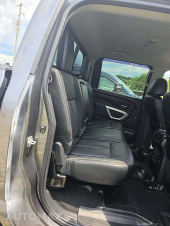 2019 Nissan TITAN PRO-4X Crew Cab Short Bed – miniatura 16