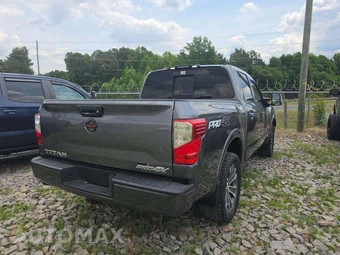 2019 Nissan TITAN PRO-4X Crew Cab Short Bed – miniatura 3
