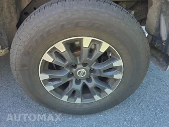 2019 Nissan TITAN PRO-4X Crew Cab Short Bed - miniatura 11