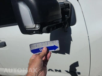2019 Nissan TITAN PRO-4X Crew Cab Short Bed - miniatura 20