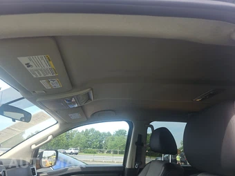 2019 Nissan TITAN S Crew Cab Short Bed - miniatura 17