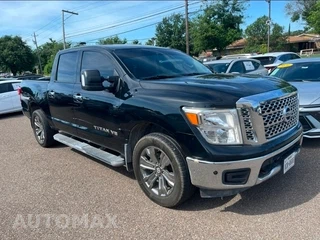2019 Nissan TITAN SV Crew Cab Short Bed - miniatura 3
