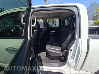 2019 Nissan TITAN SV Crew Cab Short Bed - miniatura 10