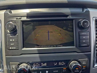 2019 Nissan TITAN SV Crew Cab Short Bed - miniatura 19