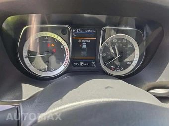 2019 Nissan TITAN SV Crew Cab Short Bed - miniatura 6