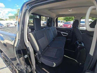 2019 Nissan TITAN SV Crew Cab Short Bed - miniatura 16