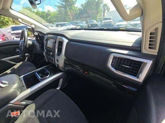 2019 Nissan TITAN SV Crew Cab Short Bed - miniatura 19