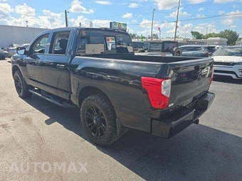 2019 Nissan TITAN SV Crew Cab Short Bed - miniatura 2