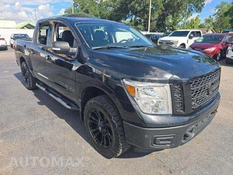 2019 Nissan TITAN SV Crew Cab Short Bed - miniatura 4