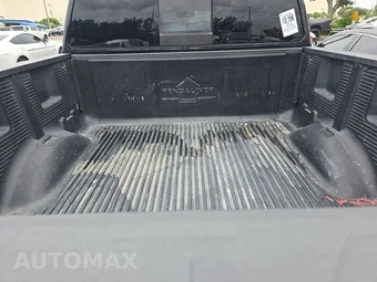 2019 Nissan TITAN SV Crew Cab Short Bed - miniatura 16