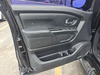 2019 Nissan TITAN SV Crew Cab Short Bed - miniatura 9